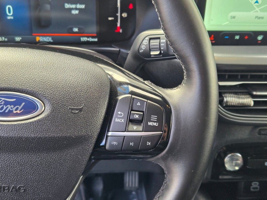 Certified 2025 Ford Escape SE FWD image 29