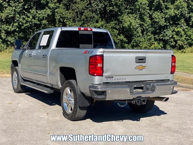 Used 2018 Chevrolet Silverado 2500 LTZ w/ Vortec Plus Package AWD/4WD image 5