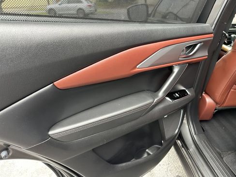 Used 2017 MAZDA CX-9 Signature AWD/4WD image 37