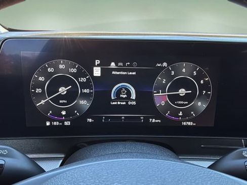 Used 2024 Kia Sportage SX image 15