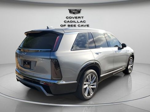 New 2026 Cadillac Vistiq Luxury w/ LPO, Floor Liner Package image 9