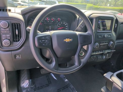 Used 2025 Chevrolet Silverado 2500 Custom w/ Custom Value Package AWD/4WD image 18