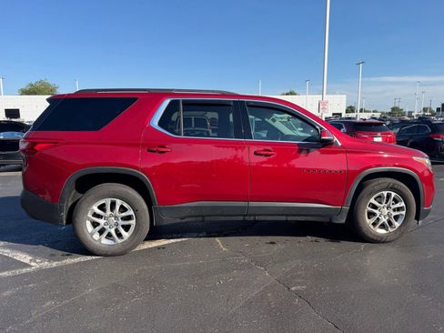 Used 2020 Chevrolet Traverse LT w/ Driver Confidence II Package AWD/4WD image 5