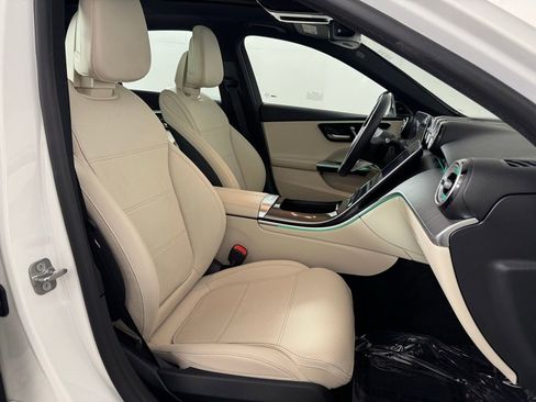 Certified 2025 Mercedes-Benz C 300 4MATIC Sedan image 11