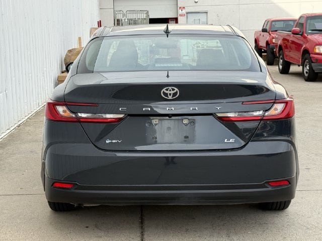 Used 2025 Toyota Camry LE FWD image 5