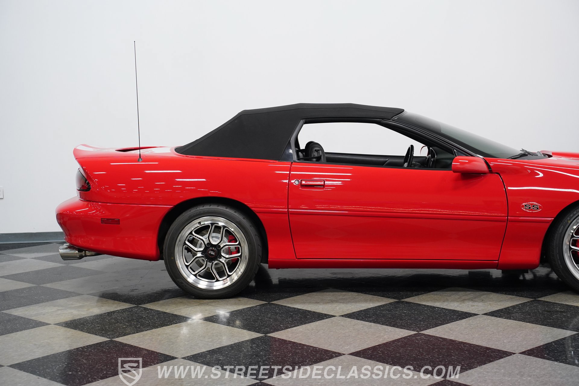 Used 2002 Chevrolet Camaro Z28 w/ SS Performance/Appearance Pkg RWD image 28