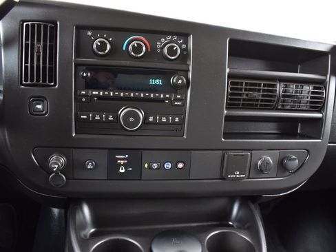 Used 2018 GMC Savana 2500 w/ Communications Package image 29