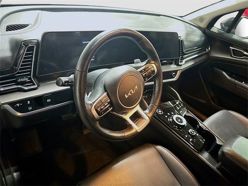 Used 2023 Kia Sportage EX image 16