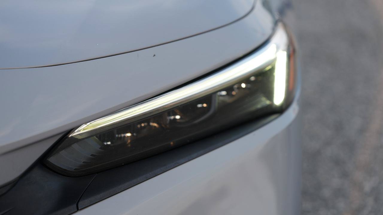 Used 2022 Honda Civic Touring image 4