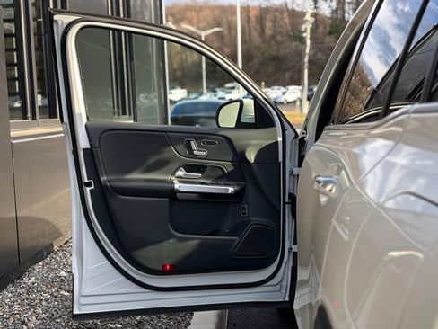 Certified 2023 Mercedes-Benz GLB 250 GLB 250 image 44