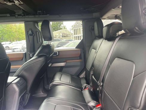 Used 2023 Ford Bronco Outer Banks AWD/4WD image 12