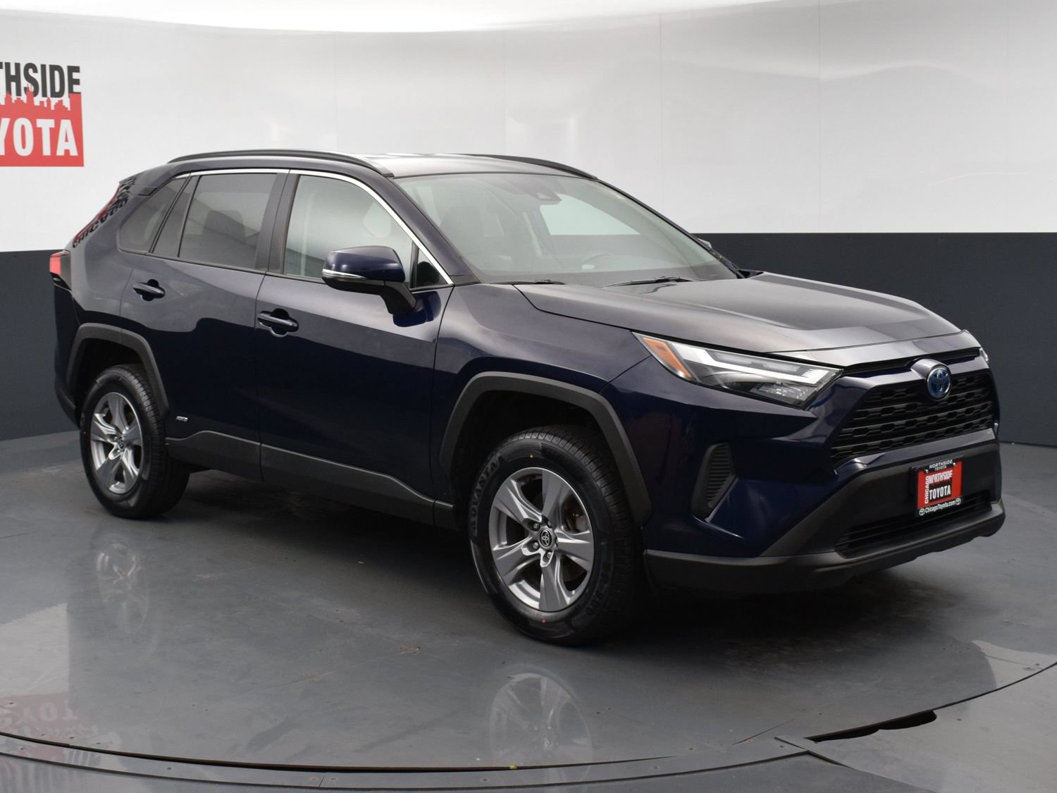 Used 2022 Toyota RAV4 XLE AWD/4WD image 6