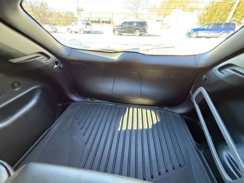 Used 2017 Jeep Cherokee Latitude w/ True North Edition image 10