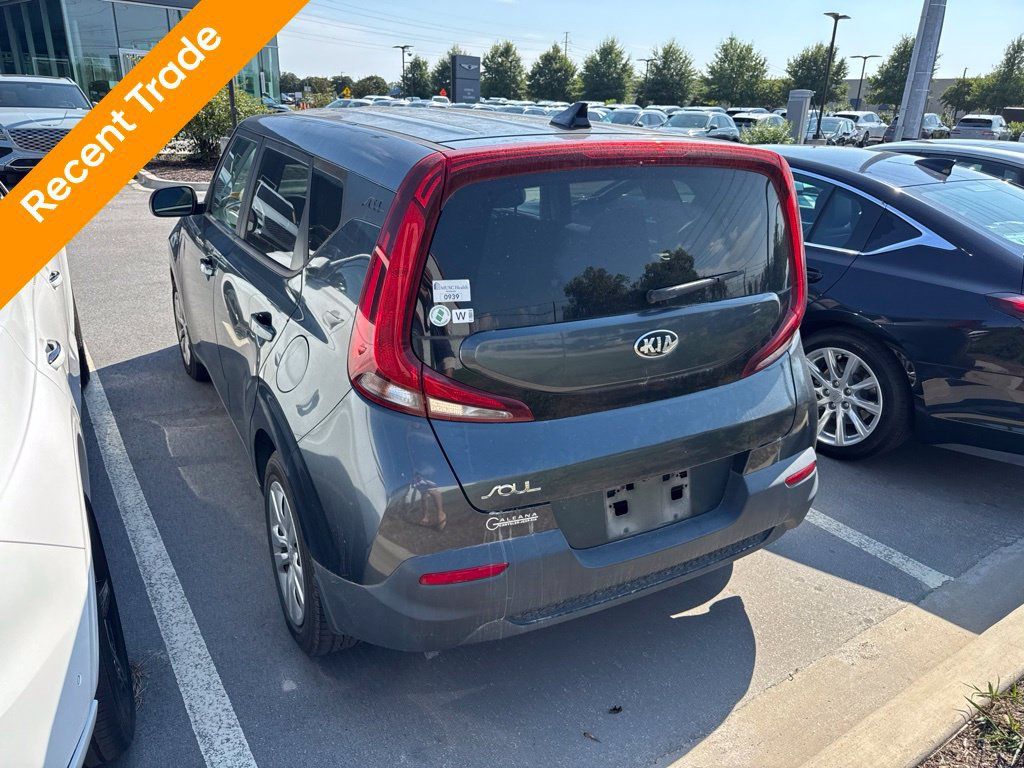 Used 2020 Kia Soul LX FWD image 4