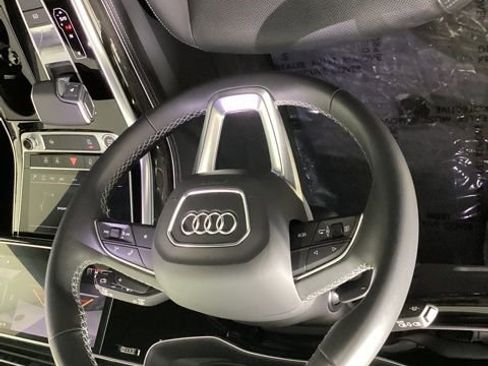 Used 2025 Audi Q7 2.0T Premium Plus w/ Premium Plus Package image 9