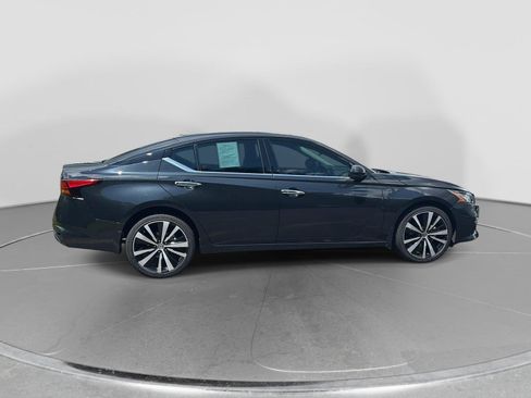 Used 2021 Nissan Altima 2.5 Platinum AWD/4WD image 20