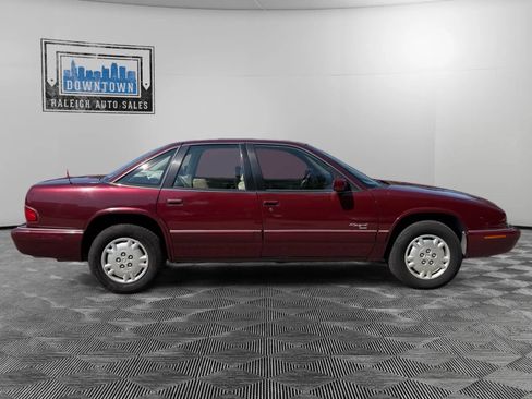 Used 1996 Buick Regal Custom FWD image 5