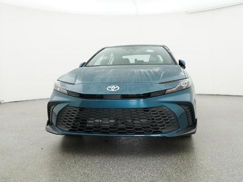New 2026 Toyota Camry SE image 3