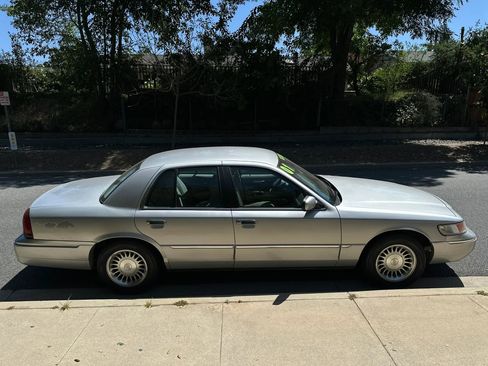 Used 2001 Mercury Grand Marquis LS RWD image 7