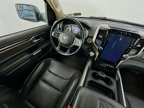 Used 2021 RAM 1500 Laramie AWD/4WD image 9