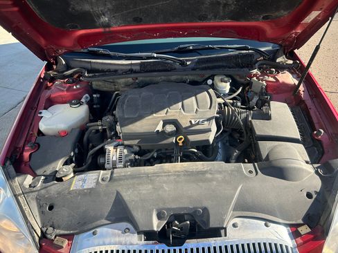 Used 2009 Buick Lucerne CXL w/ Driver Confidence Package image 12