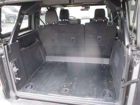 Used 2023 Ford Bronco Badlands AWD/4WD image 11