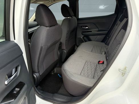 New 2026 Nissan Kicks SV image 11