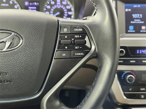 Used 2016 Hyundai Sonata Limited image 17