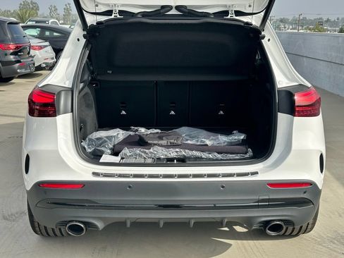 Used 2025 Mercedes-Benz GLA 35 AMG 4MATIC image 14