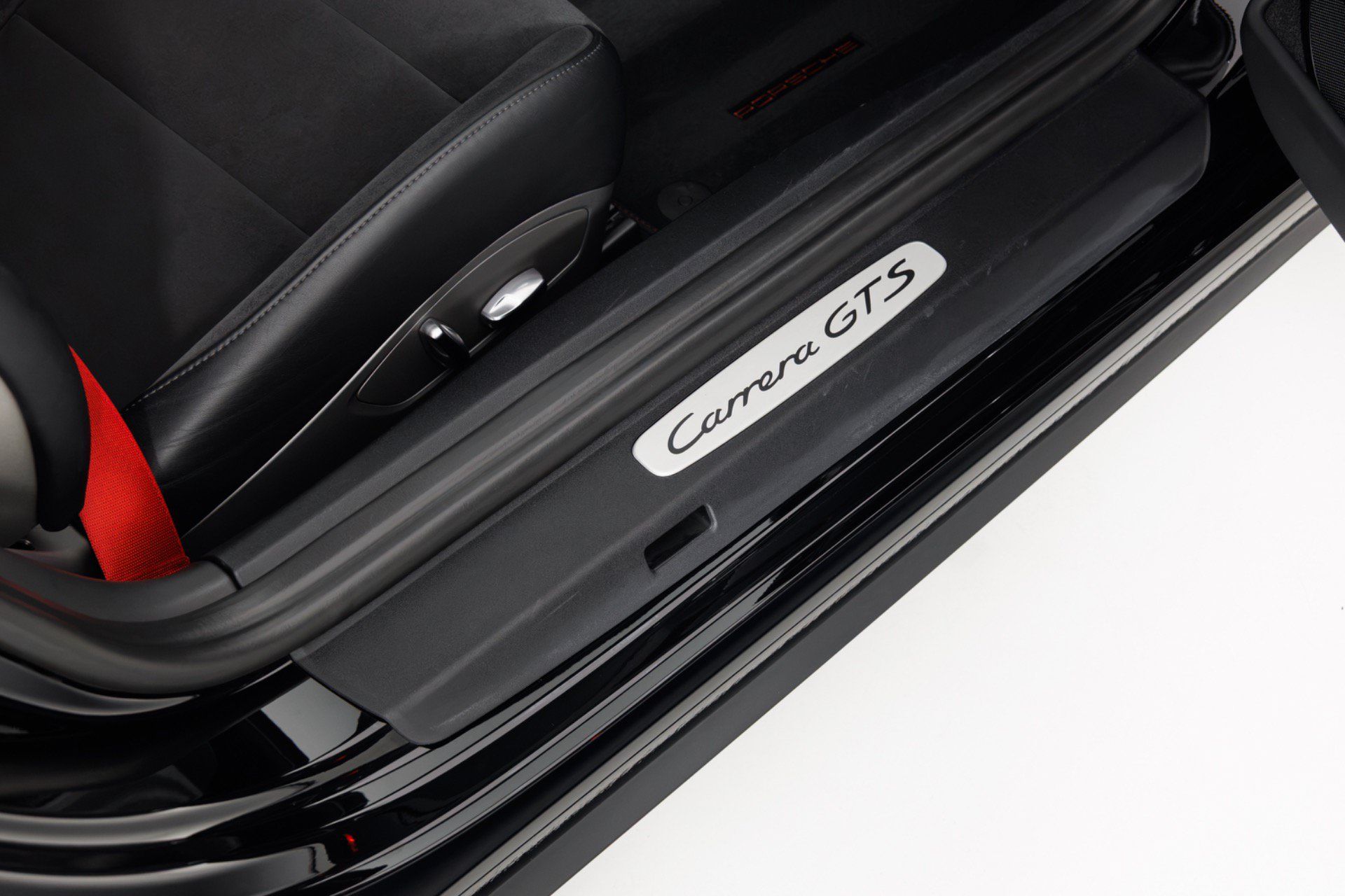 Used 2017 Porsche 911 Carrera GTS RWD image 36