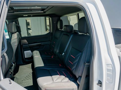 Used 2025 Ford F150 Raptor AWD/4WD image 60