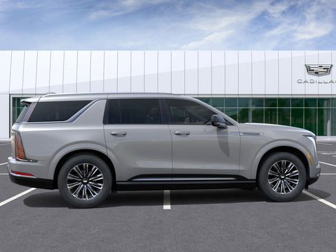 New 2026 Cadillac Escalade IQL Luxury image 5