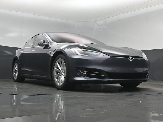 Used 2019 Tesla Model S 100D AWD/4WD image 32