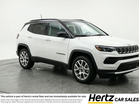 Used 2025 Jeep Compass Limited AWD/4WD image 1