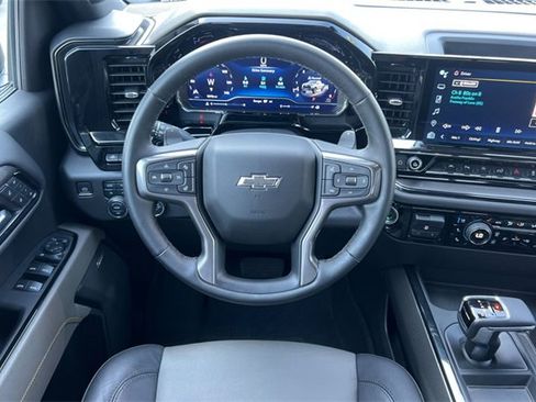 Used 2024 Chevrolet Silverado 1500 ZR2 w/ Technology Package image 17