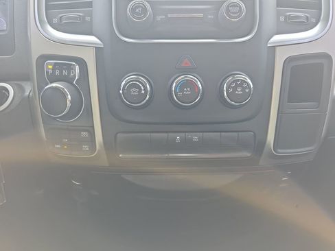 Used 2019 RAM 1500 Classic SLT image 24