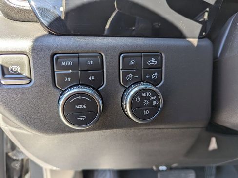 Used 2024 GMC Sierra 1500 SLT w/ SLT Premium Plus Package image 24