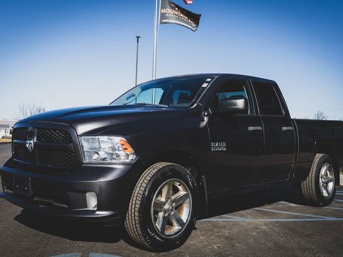 Used 2017 RAM 1500 Express image 14