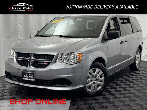 Used 2019 Dodge Grand Caravan SE image 1