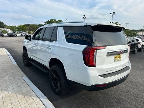 Used 2021 GMC Yukon SLT w/ SLT Luxury Plus Package AWD/4WD image 3