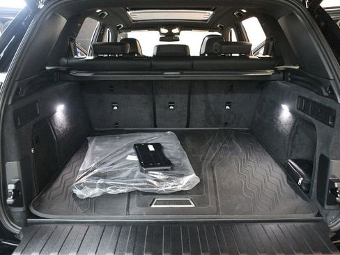 Used 2025 BMW X5 xDrive40i w/ Executive Package image 85