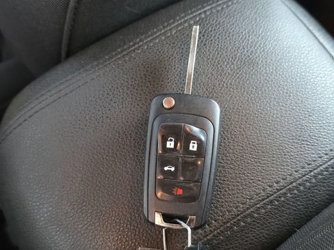 Used 2015 Chevrolet Cruze LT FWD image 31