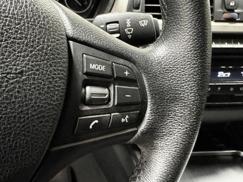 Used 2017 BMW 320i Sedan image 16