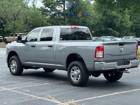 Used 2024 RAM 3500 Tradesman w/ Chrome Appearance Group AWD/4WD image 3