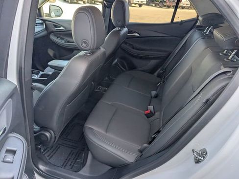 Used 2025 Buick Encore GX Preferred FWD image 19