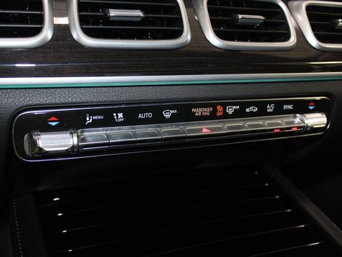 Used 2023 Mercedes-Benz GLE 350 4MATIC image 45