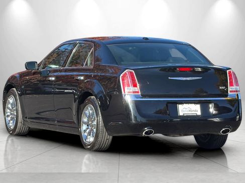 Used 2014 Chrysler 300 C image 6