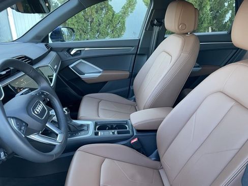 Certified 2025 Audi Q3 2.0T Premium Plus w/ Premium Plus Package image 7