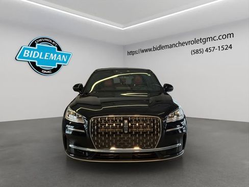 Used 2025 Lincoln Corsair Reserve AWD/4WD image 2
