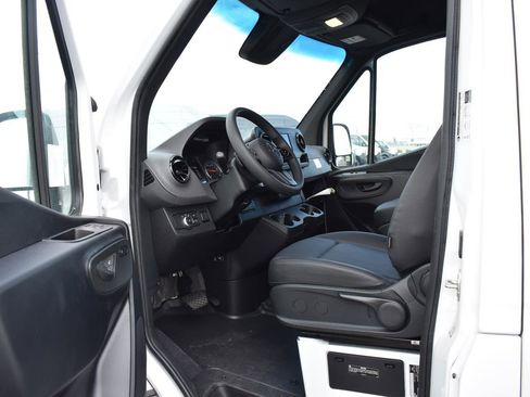 Used 2024 Mercedes-Benz Sprinter 144 Cargo image 12
